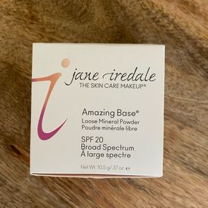 jane iredale Amazing Base Loose Mineral Powder